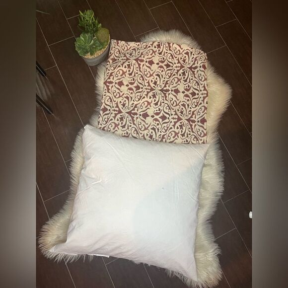 Pottery Barn Reilley Embroidered red throw Pillow w/ feather insert. - Picture 5 of 9